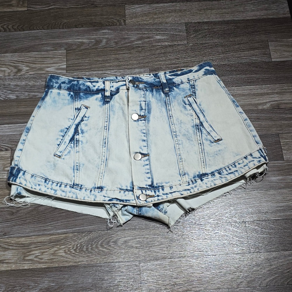 Blue Turtle Sustainable Acid Wash Denim‎ Button Fly Skort DS2111 Medium Blue